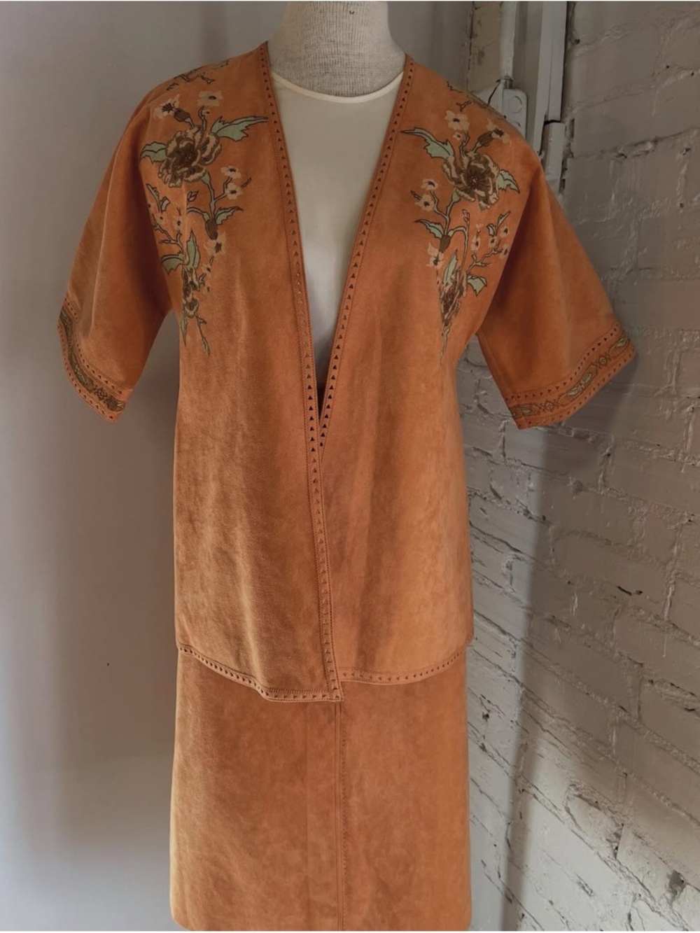 1970s Microsuede Jacket and Skirt Set - Picture 3 of 8